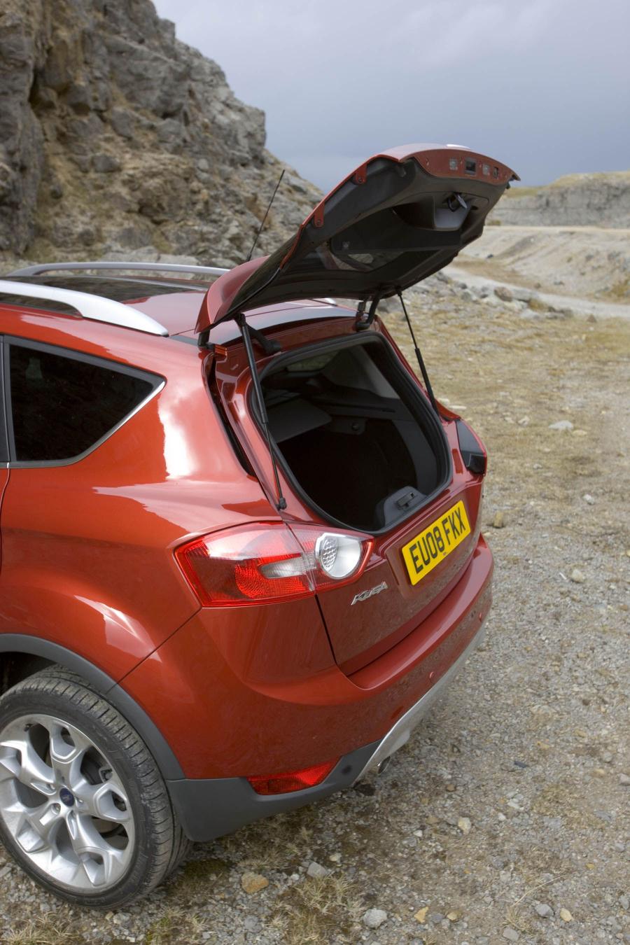  Ford Kuga 2008 года  (фото 125 из 139)